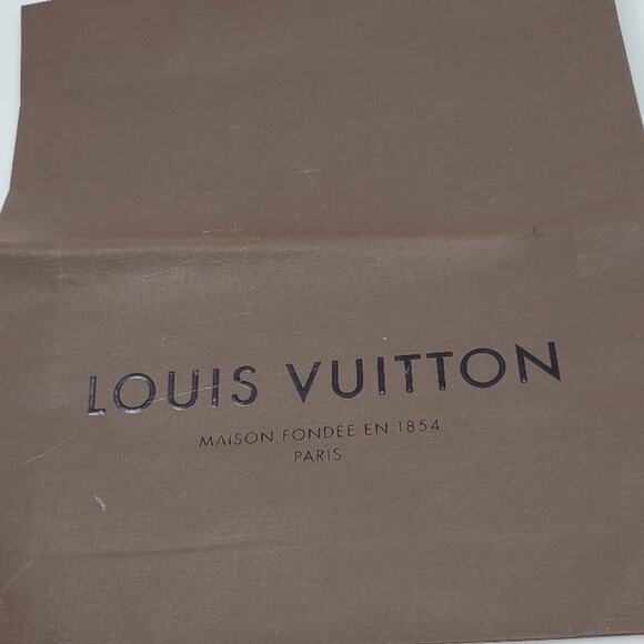 LOUIS VUITTON Authentic Paper Gift Shopping Bag LARGE SIZE 14 x12.5 x 3”. - Picture 2 of 10